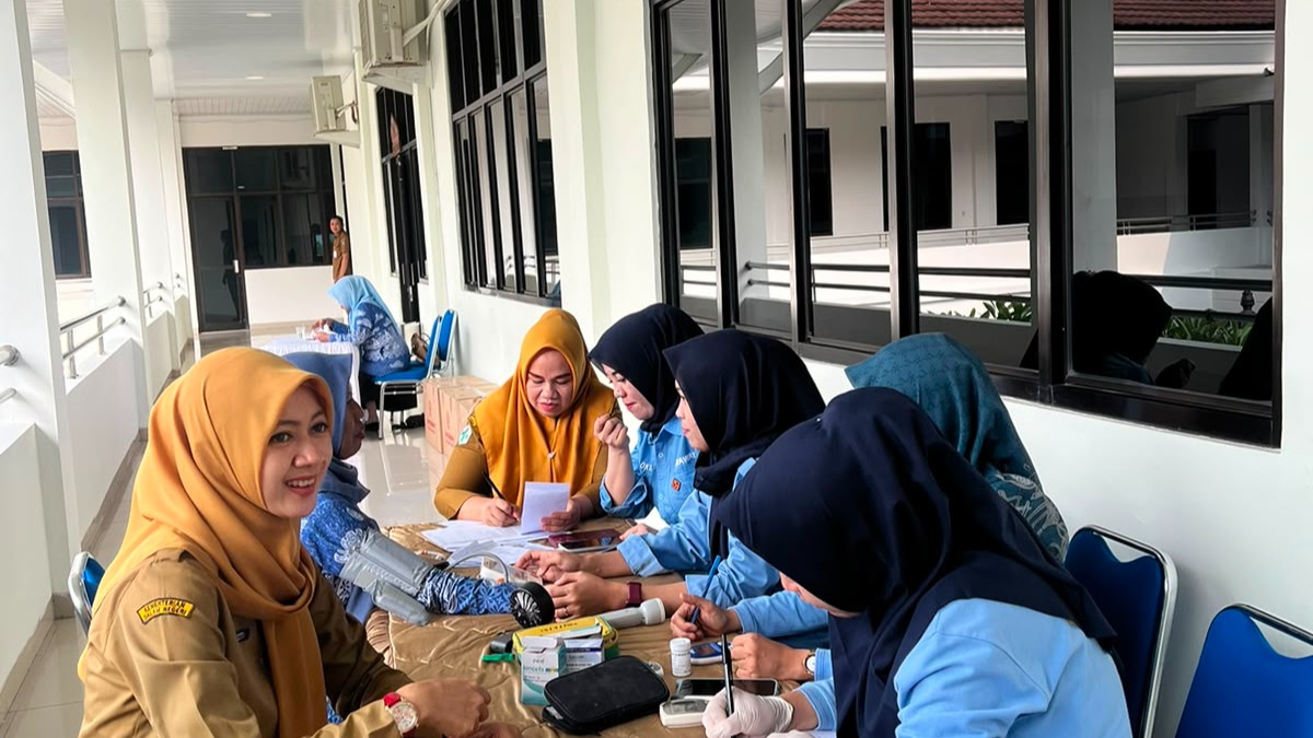 Dukung Rakerda PKK, UPTD Puskesmas Way Urang Gelar Cek Kesehatan Gratis di Aula Krakatau